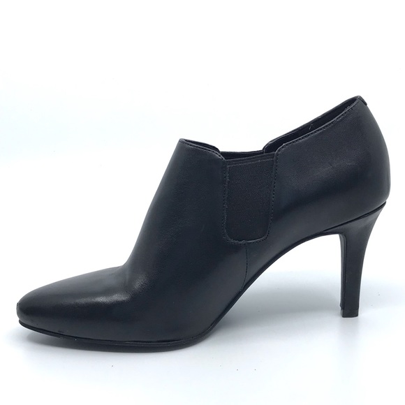 COLE HAAN BLACK LEATHER ANKLE BOOTIE - Picture 7 of 8